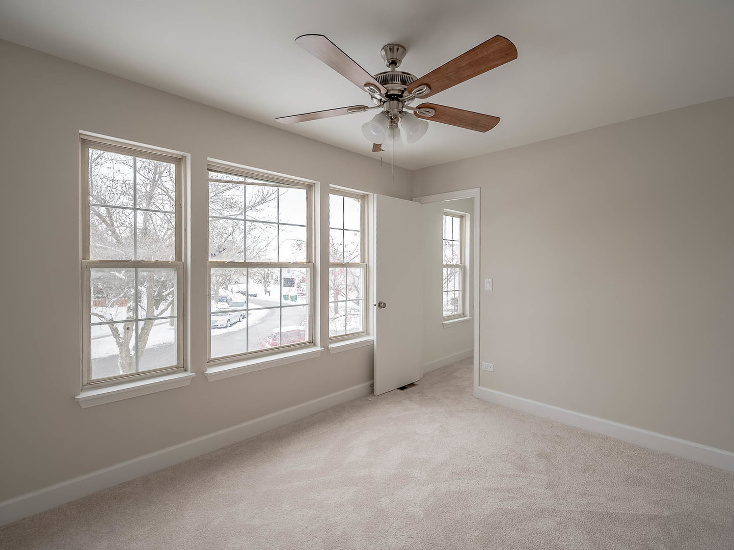 2084 Kentland Drive Romeoville, IL 60446 - Photo 8 of 15 a view of an empty room with a window