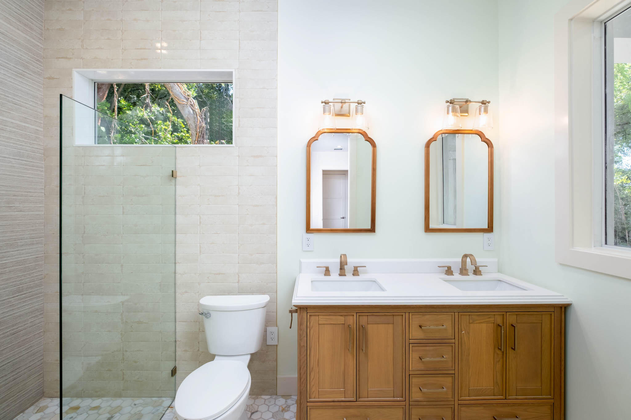 36 Park Road Islamorada, FL 33036 - Photo 15 of 40 Master Bath