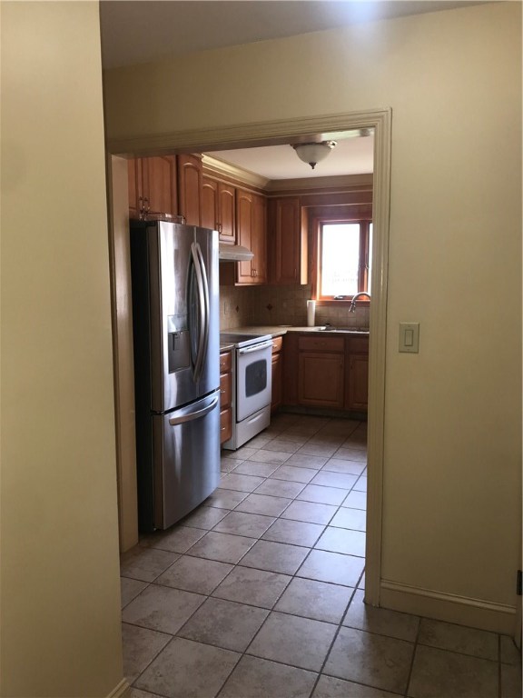 170 Alexander McGregor Road Pawtucket, RI 02861 - Photo 11 of 26 VIEW OF KITCHEN FROM HALLWAY