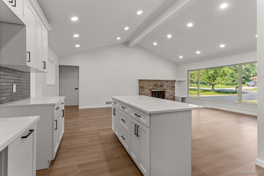 26178 Springfield Drive Farmington Hills, MI 48334 - Photo 9 of 29