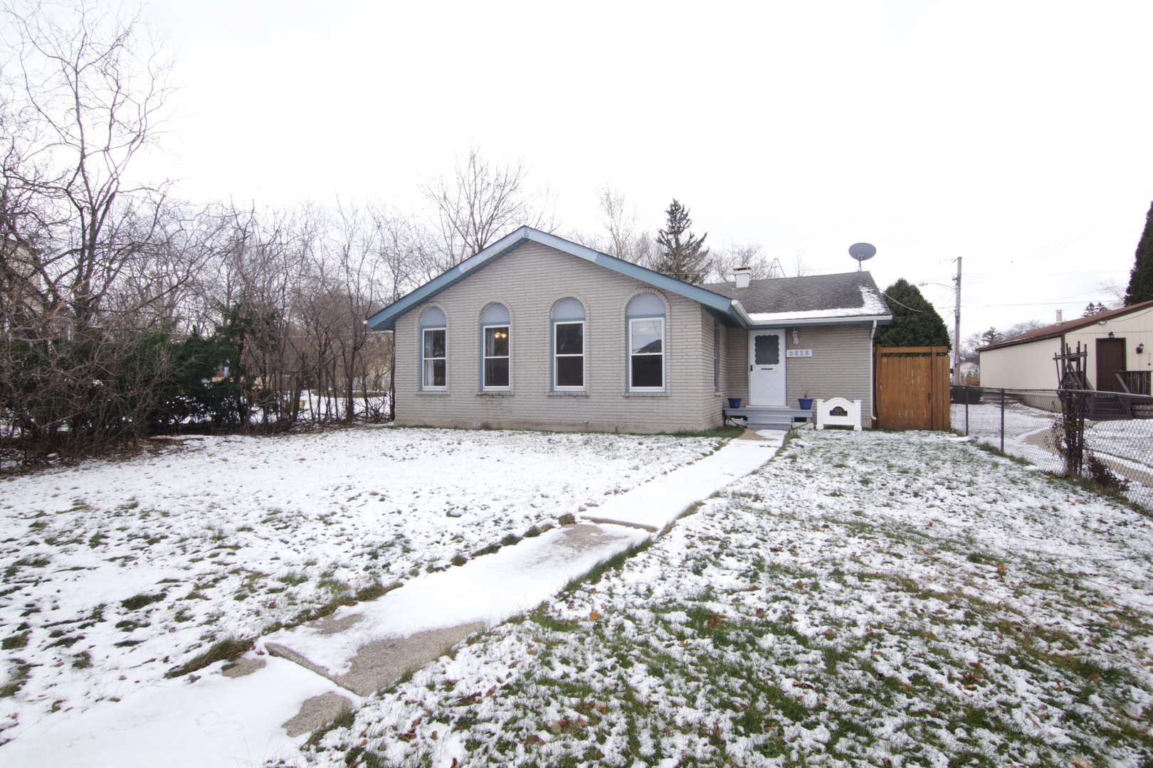 2515 Dundee Road Northbrook, IL 60062 - Photo 1 of 10