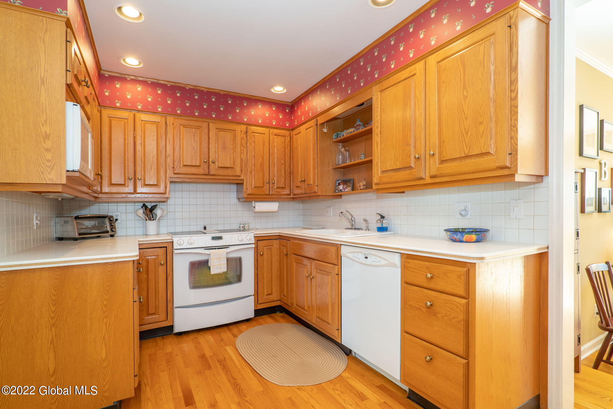 11 Clarendon Road Albany, NY 12203 - Photo 13 of 39 20-web-or-mls-11Clarendon-20