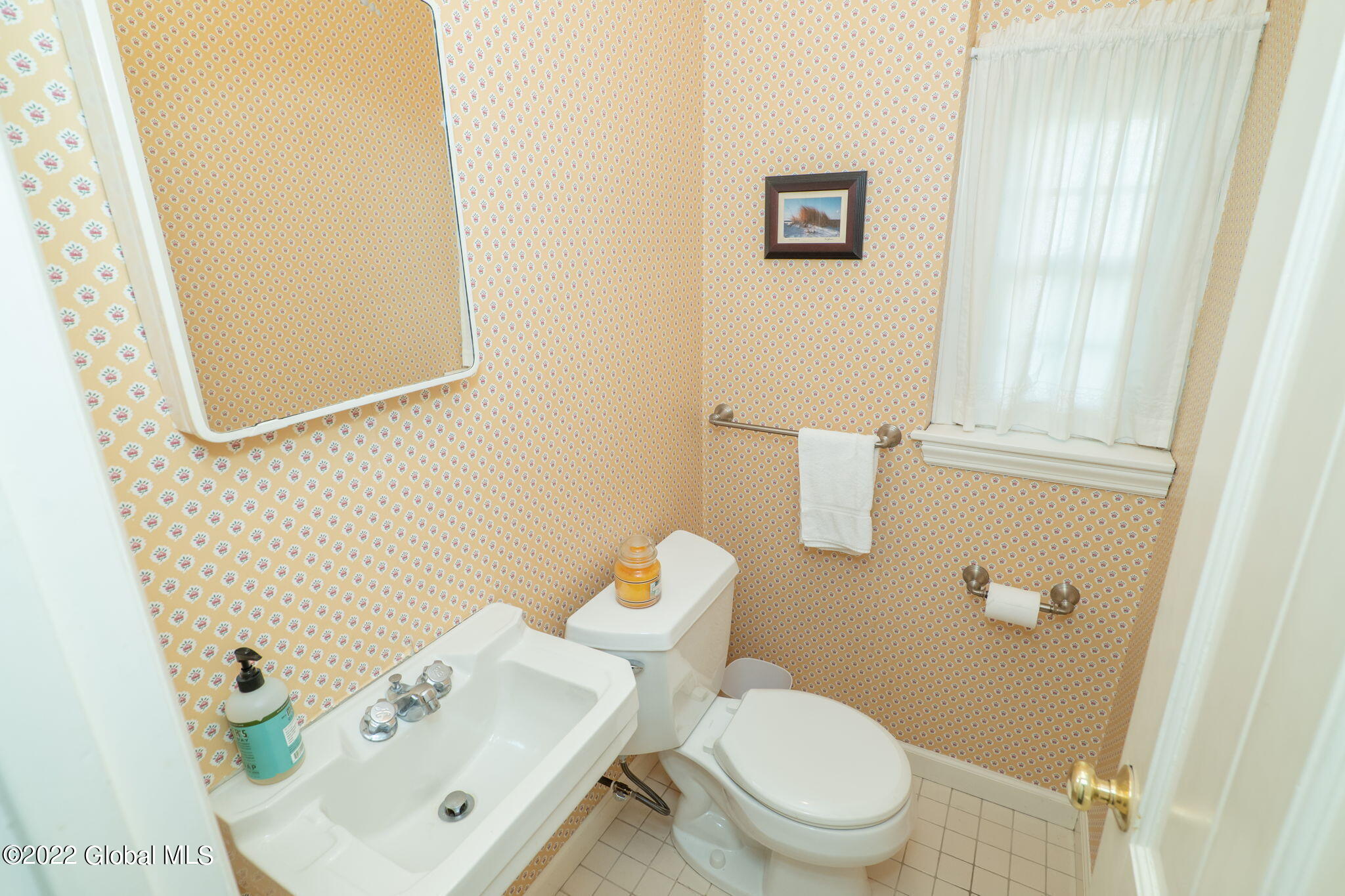 11 Clarendon Road Albany, NY 12203 - Photo 18 of 39 26-web-or-mls-11Clarendon-26