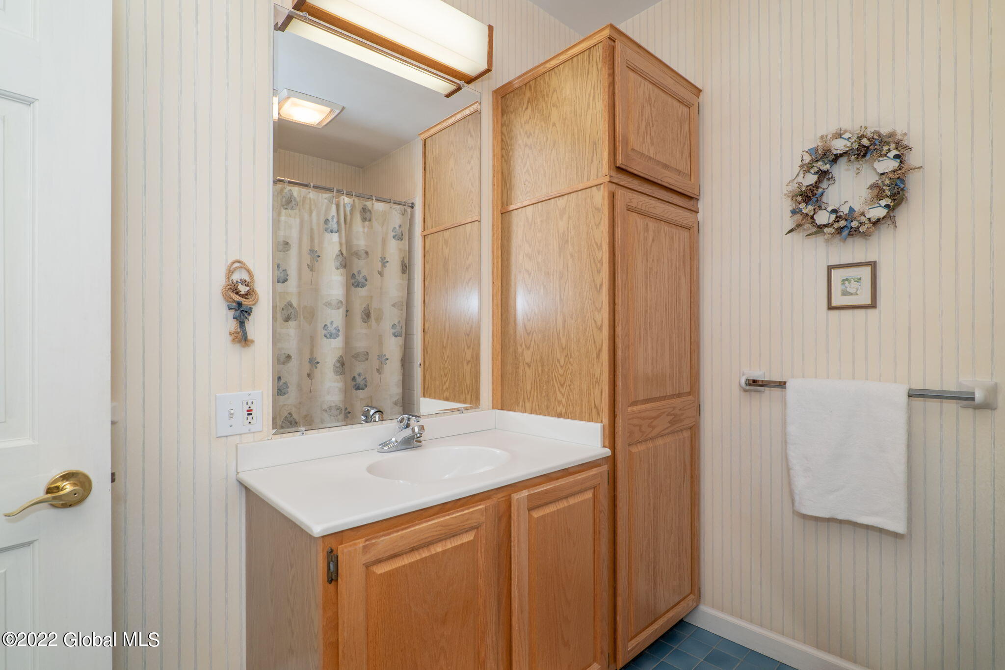 11 Clarendon Road Albany, NY 12203 - Photo 21 of 39 19-web-or-mls-11Clarendon-19