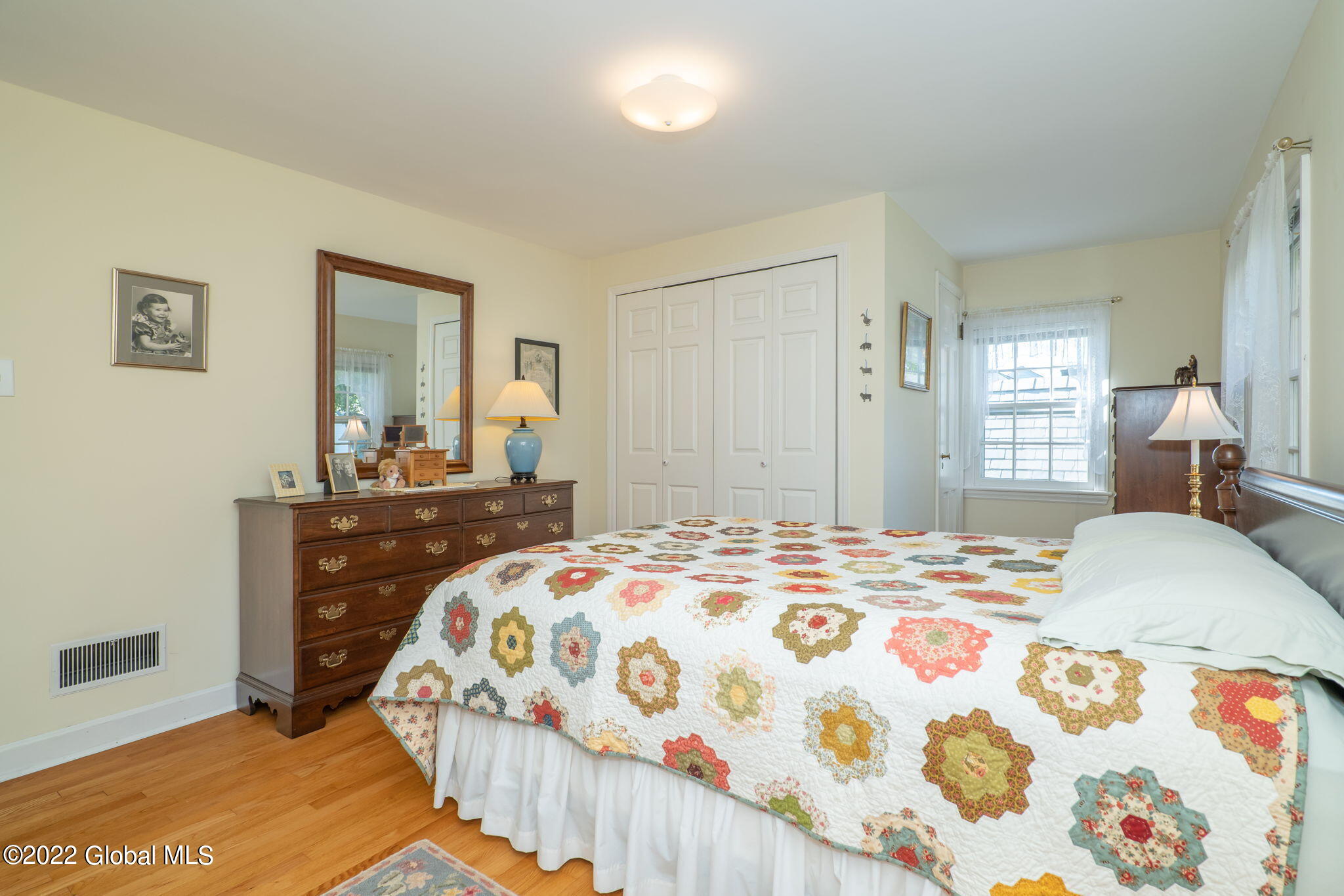 11 Clarendon Road Albany, NY 12203 - Photo 23 of 39 36-web-or-mls-11Clarendon-36