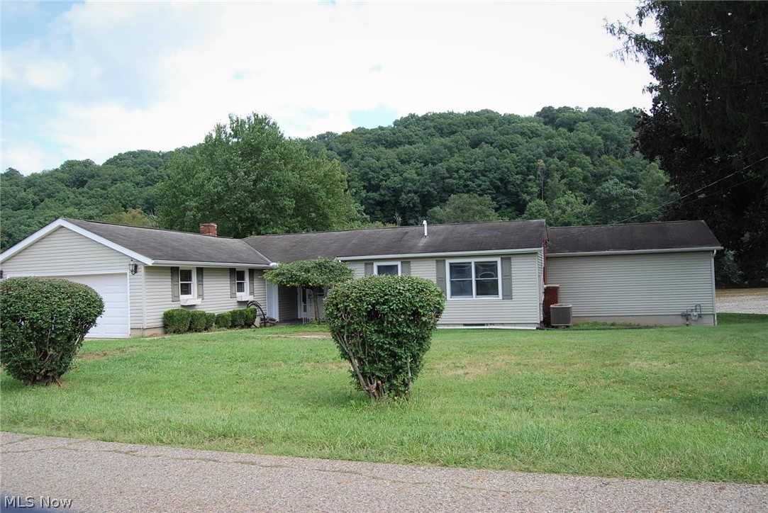 3540 Riverside Airport Road Zanesville, OH 43701 - Photo 2 of 24