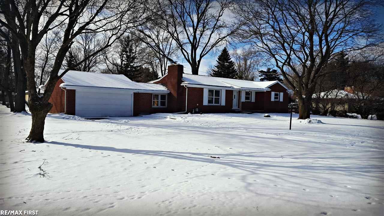 395 Willow Tree Lane Rochester Hills, MI 48306 - Photo 1 of 21