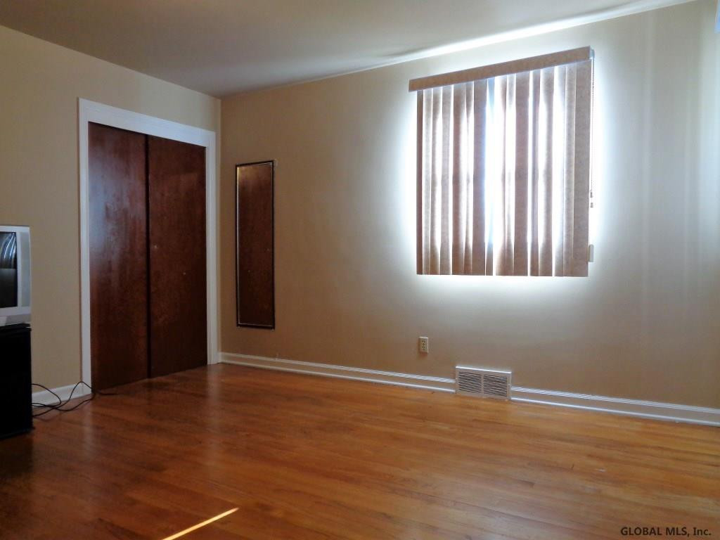 156 Whitehall Road Albany, NY 12209 - Photo 13 of 24 Photo 13