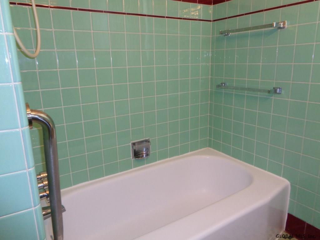 156 Whitehall Road Albany, NY 12209 - Photo 15 of 24 Photo 15