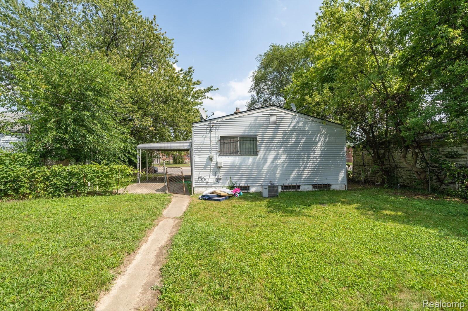 13561 Evergreen Road Detroit, MI 48223 - Photo 15 of 15 15_DSC09356_mls.jpg