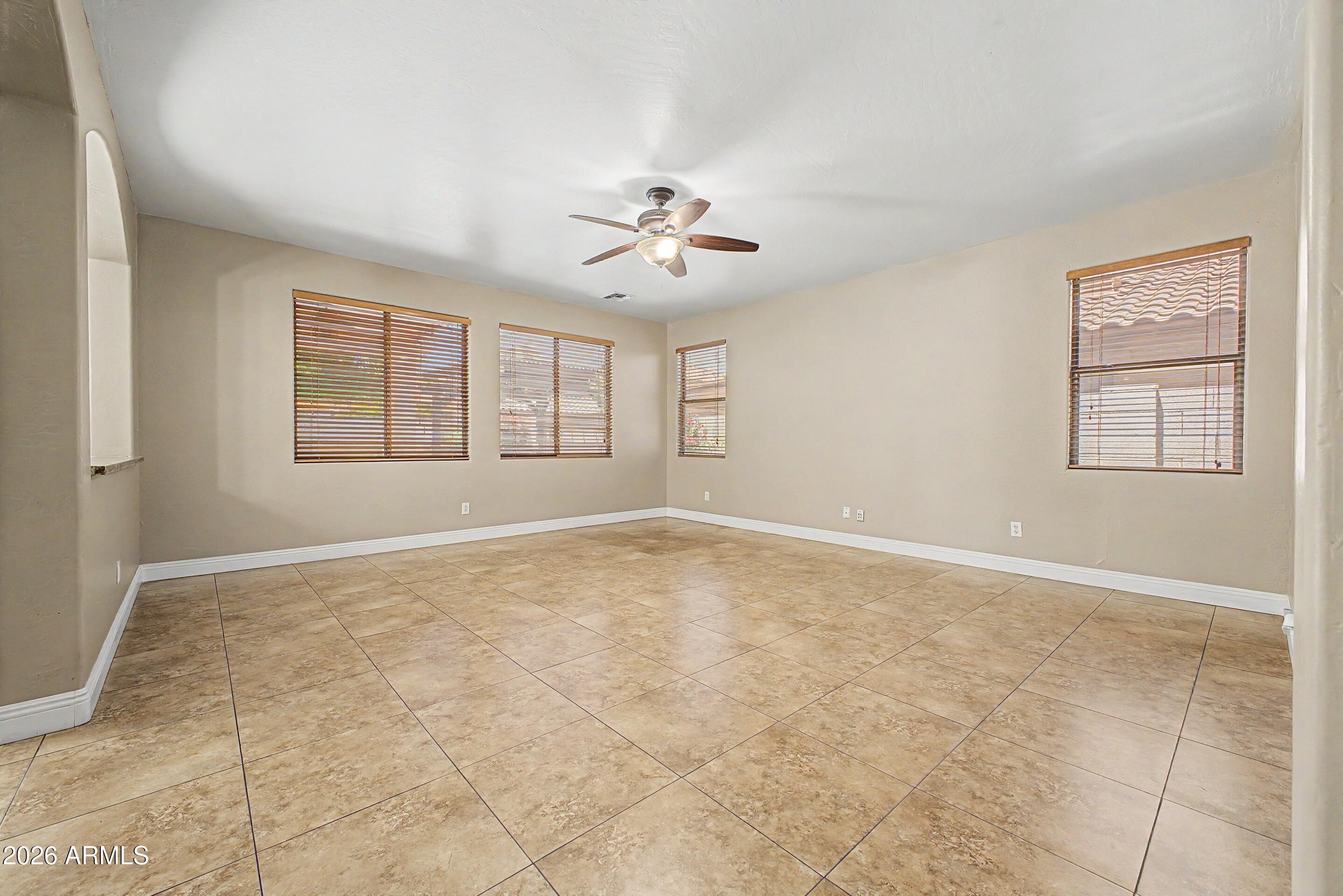 9117 West Riverside Avenue Tolleson, AZ 85353 - Photo 10 of 39