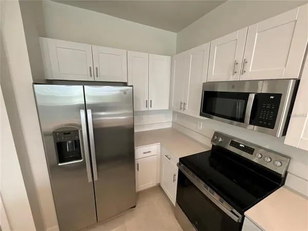 $2,300 | 32188 Spiceberry Street, San Antonio, FL 33576