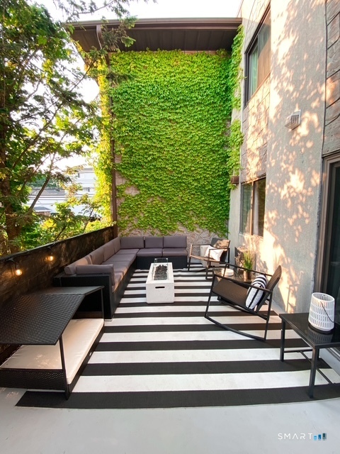 697 Cove Road, Unit 1B Stamford, CT 06902 - Photo 18 of 20