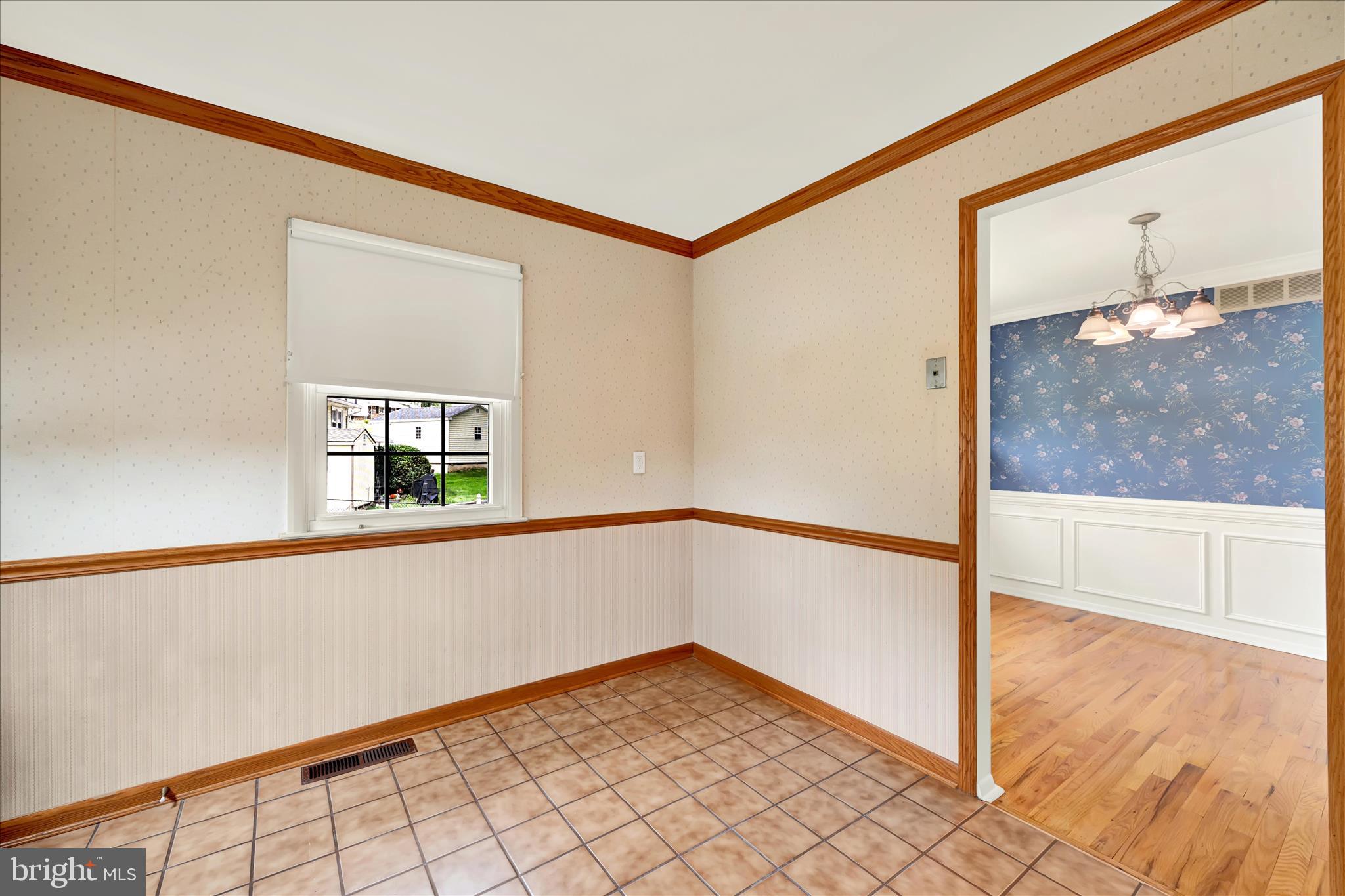 4700 Ebenezer Road Nottingham, MD 21236 - Photo 13 of 39 Kitchen into Dining Room