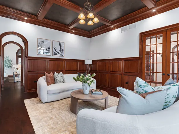 $2,380,000 | 712 East Hillside Road, Naperville, IL 60540