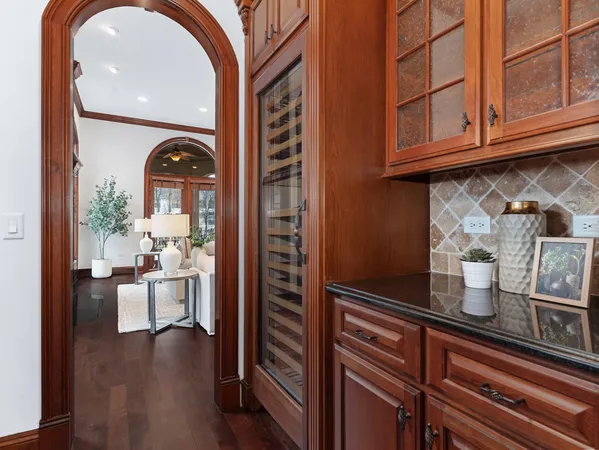 $2,380,000 | 712 East Hillside Road, Naperville, IL 60540