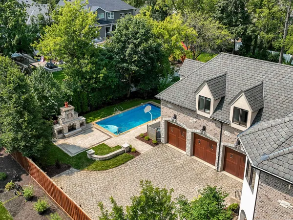 $2,380,000 | 712 East Hillside Road, Naperville, IL 60540