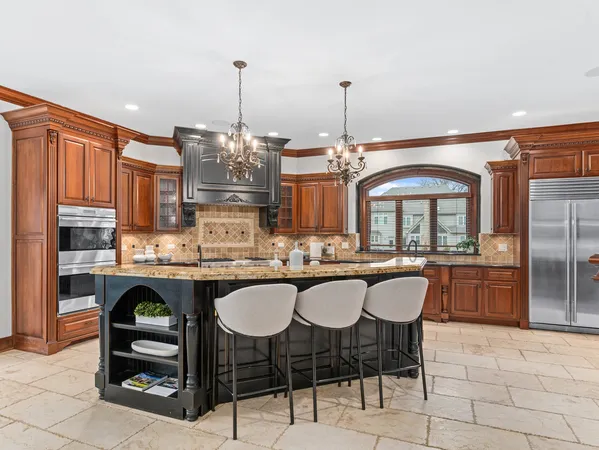 $2,380,000 | 712 East Hillside Road, Naperville, IL 60540