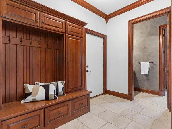 $2,380,000 | 712 East Hillside Road, Naperville, IL 60540