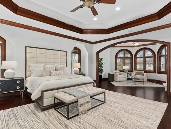 $2,380,000 | 712 East Hillside Road, Naperville, IL 60540