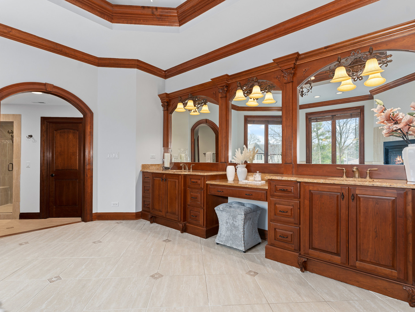 712 East Hillside Road Naperville, IL 60540 - Photo 44 of 83