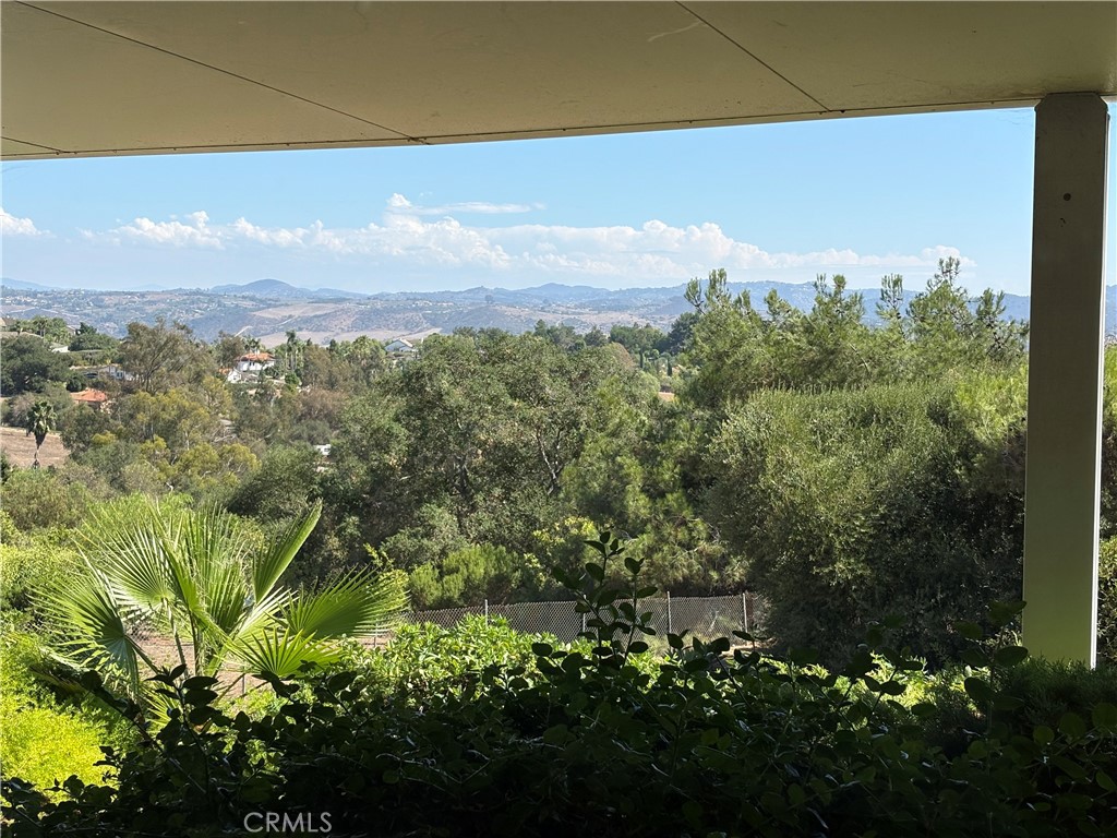 1905 Vista Del Norte Fallbrook, CA 92028 - Photo 14 of 29