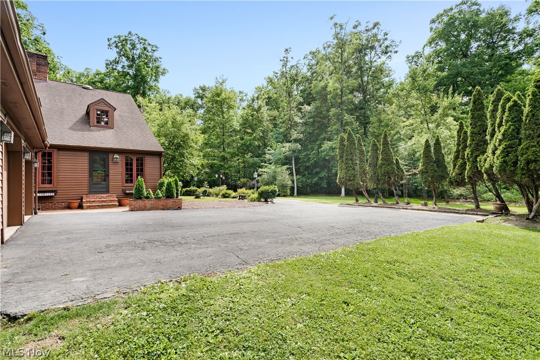 8640 North Palmyra Road Canfield, OH 44406 - Photo 8 of 50