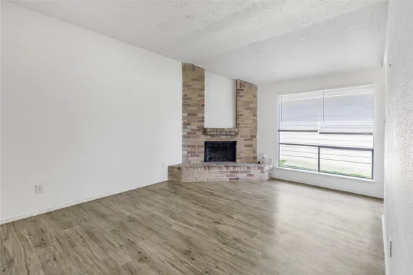 $1,595 | 11906 Westwold Drive, Tomball, TX 77377