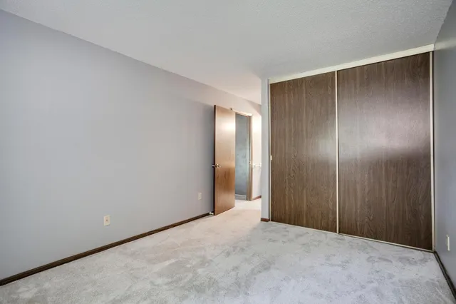 $115,000 | 702 Old Settlers Trail, Unit 3, Hopkins, MN 55343