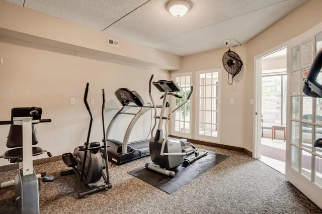 $115,000 | 702 Old Settlers Trail, Unit 3, Hopkins, MN 55343