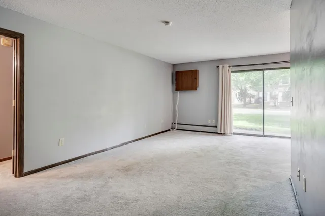 $115,000 | 702 Old Settlers Trail, Unit 3, Hopkins, MN 55343