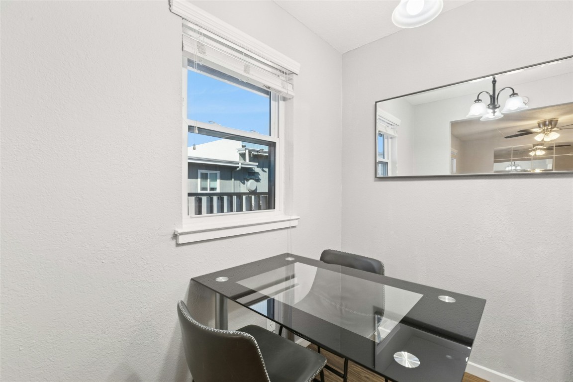 2401 Manor Road, Unit 214 Austin, TX 78722 - Photo 15 of 30 Dining space