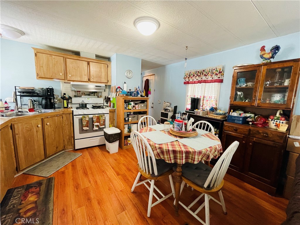 18204 Soledad Canyon Road, Unit 50 Canyon Country, CA 91387 - Photo 6 of 29