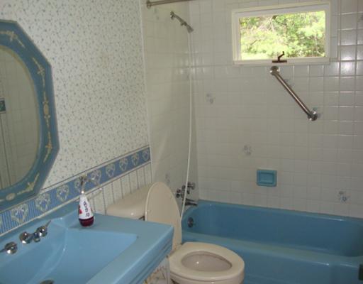 177 Crockett Ridge Road Norway, ME 04268 - Photo 8 of 10 Bathroom.