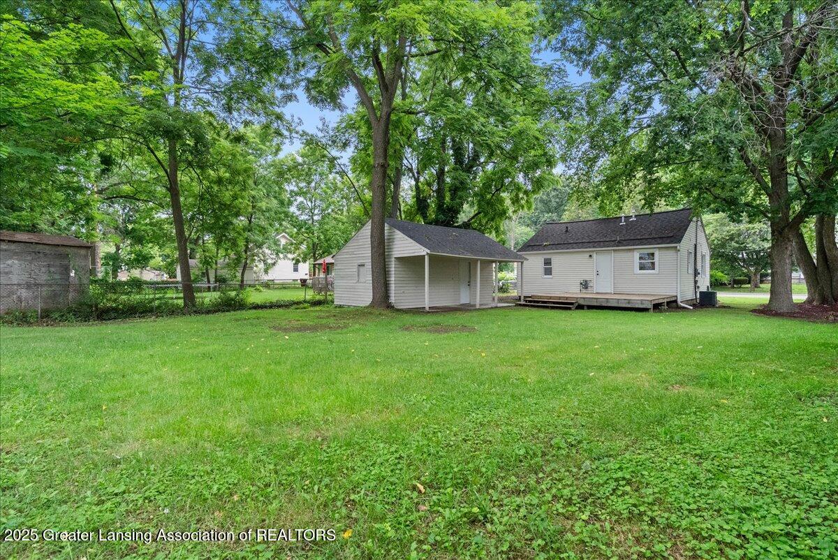 204 East Cavanaugh Road Lansing, MI 48910 - Photo 24 of 30 26-Media Jett - 29