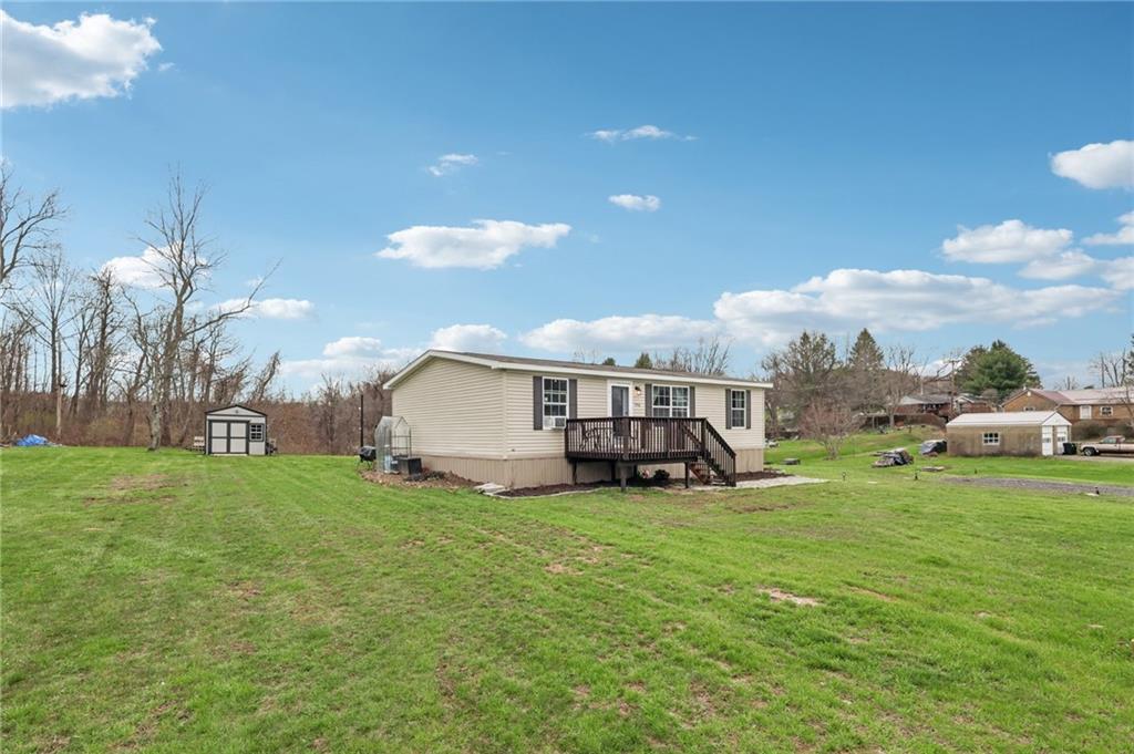 996 Monaca Road Monaca, PA 15061 - Photo 4 of 33