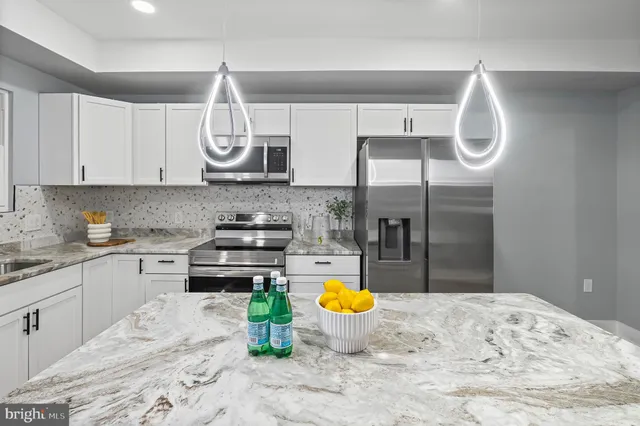 $2,195 | 1607 East Lanvale Street, Baltimore, MD 21213