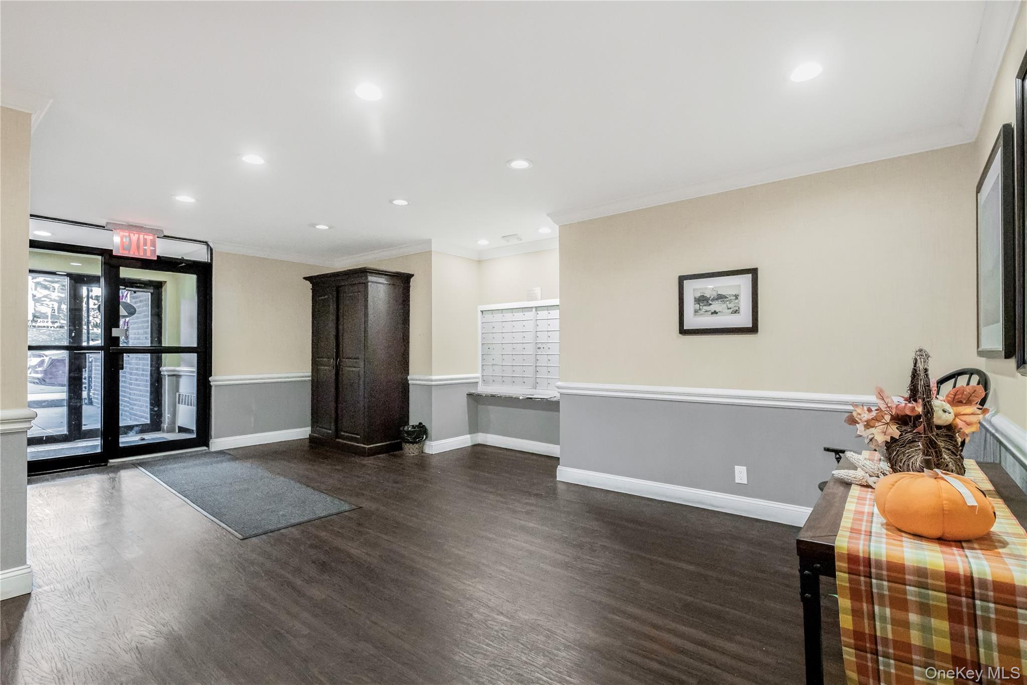 640 Pelham Road, Unit 4G New Rochelle, NY 10805 - Photo 5 of 26