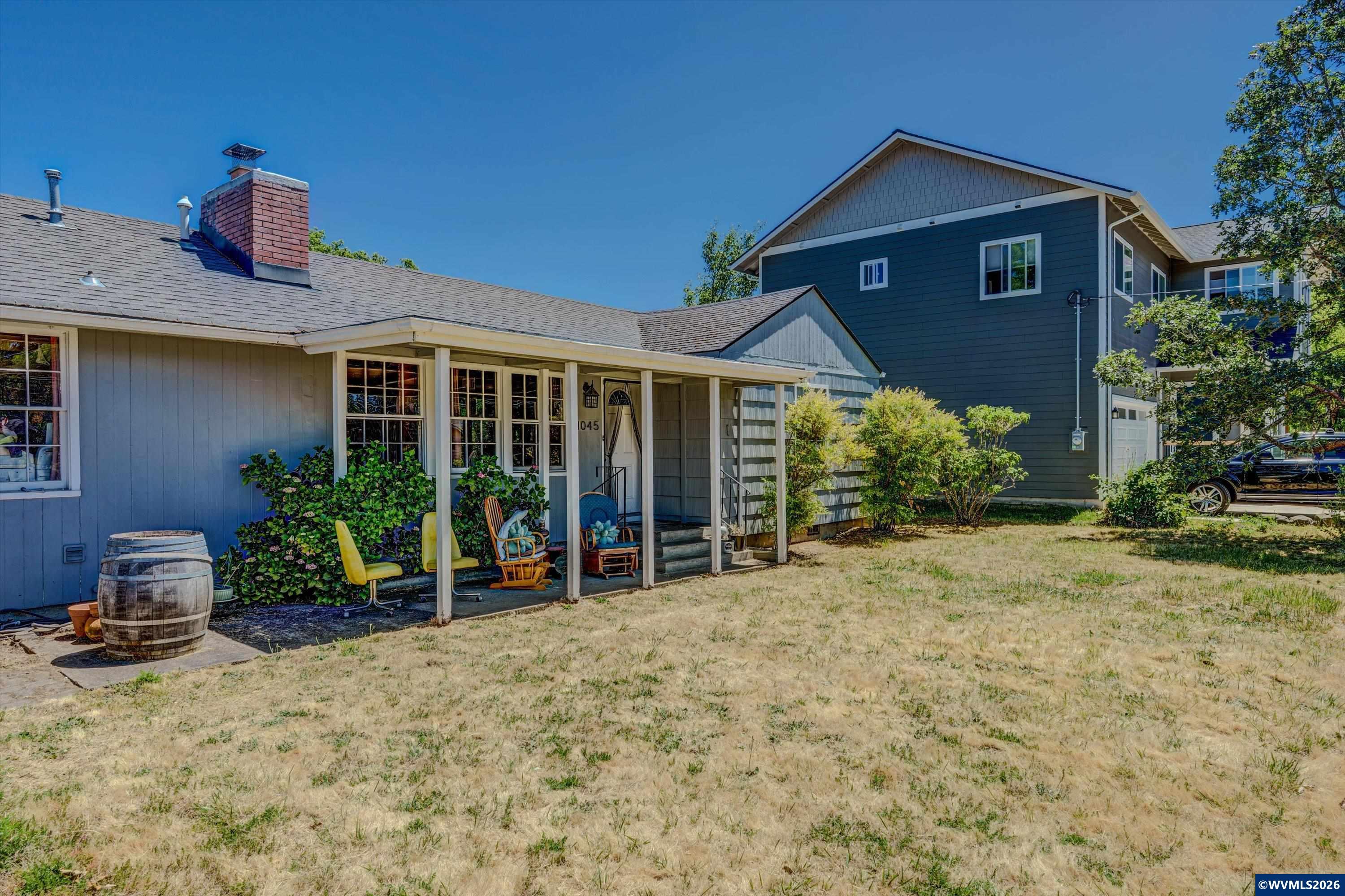 1045 Southwest Grove Street Corvallis, OR 97333 - Photo 3 of 33