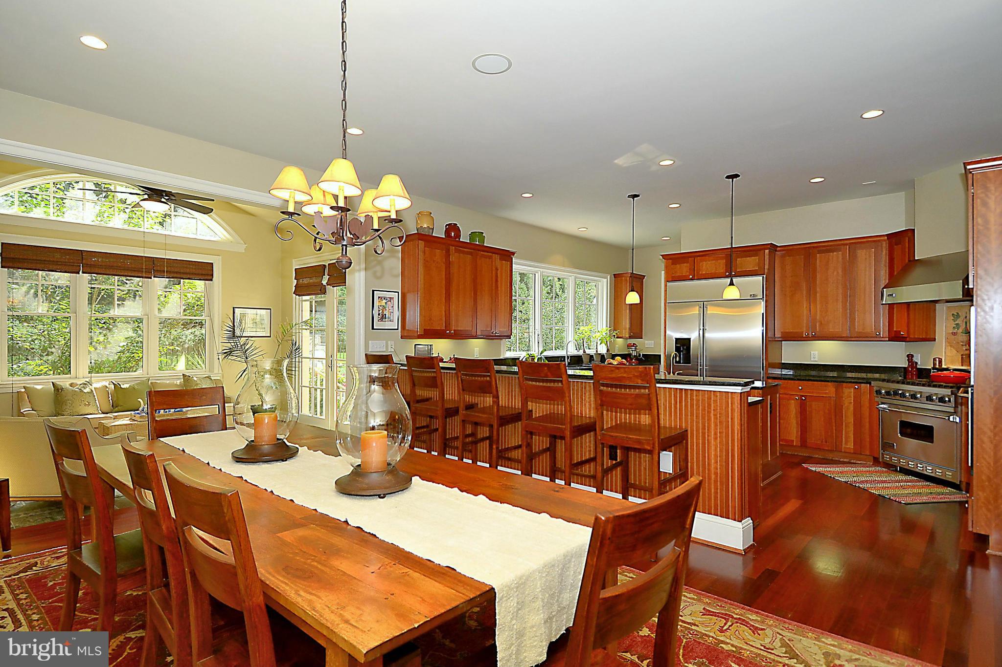 6210 Winnebago Road Bethesda, MD 20816 - Photo 10 of 30 Breakfast Bar