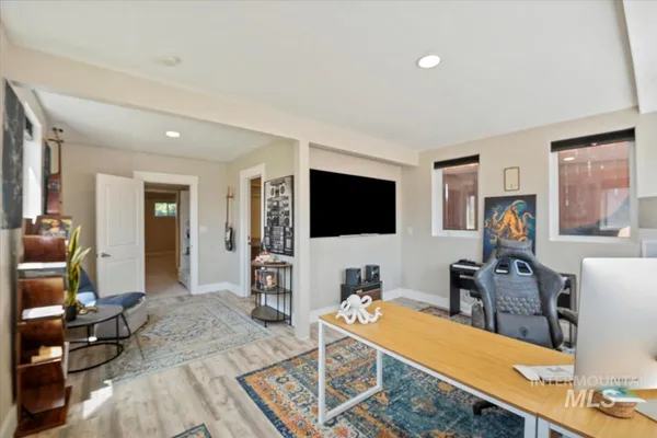 $599,990 | 632 North Edgewood Lane, Eagle, ID 83616