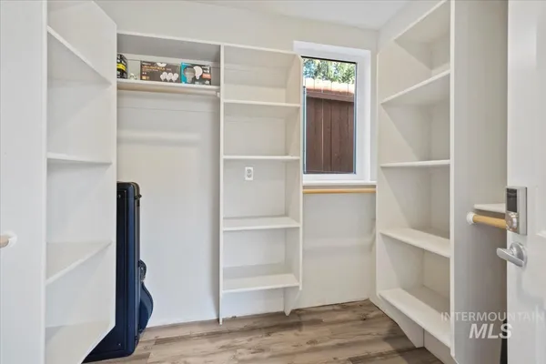 $599,990 | 632 North Edgewood Lane, Eagle, ID 83616