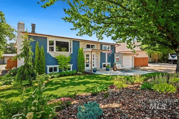 $599,990 | 632 North Edgewood Lane, Eagle, ID 83616