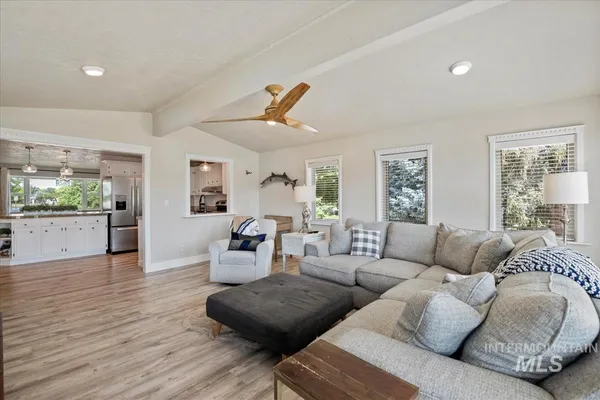 $599,990 | 632 North Edgewood Lane, Eagle, ID 83616