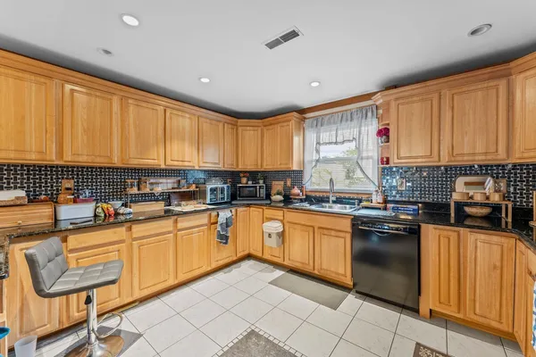 $1,025,000 | 1506 88th Street, North Bergen, NJ 07047