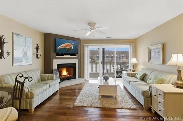 $329,900 | 315 Vision Drive, Unit 3E, Camdenton, MO 65020