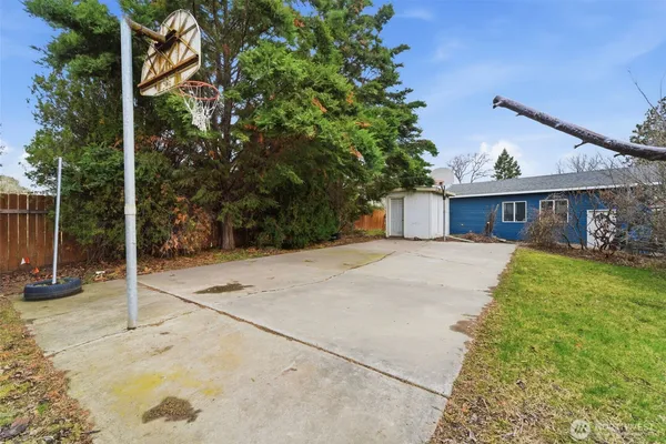 $499,900 | 1711 West 15th Avenue, Kennewick, WA 99337