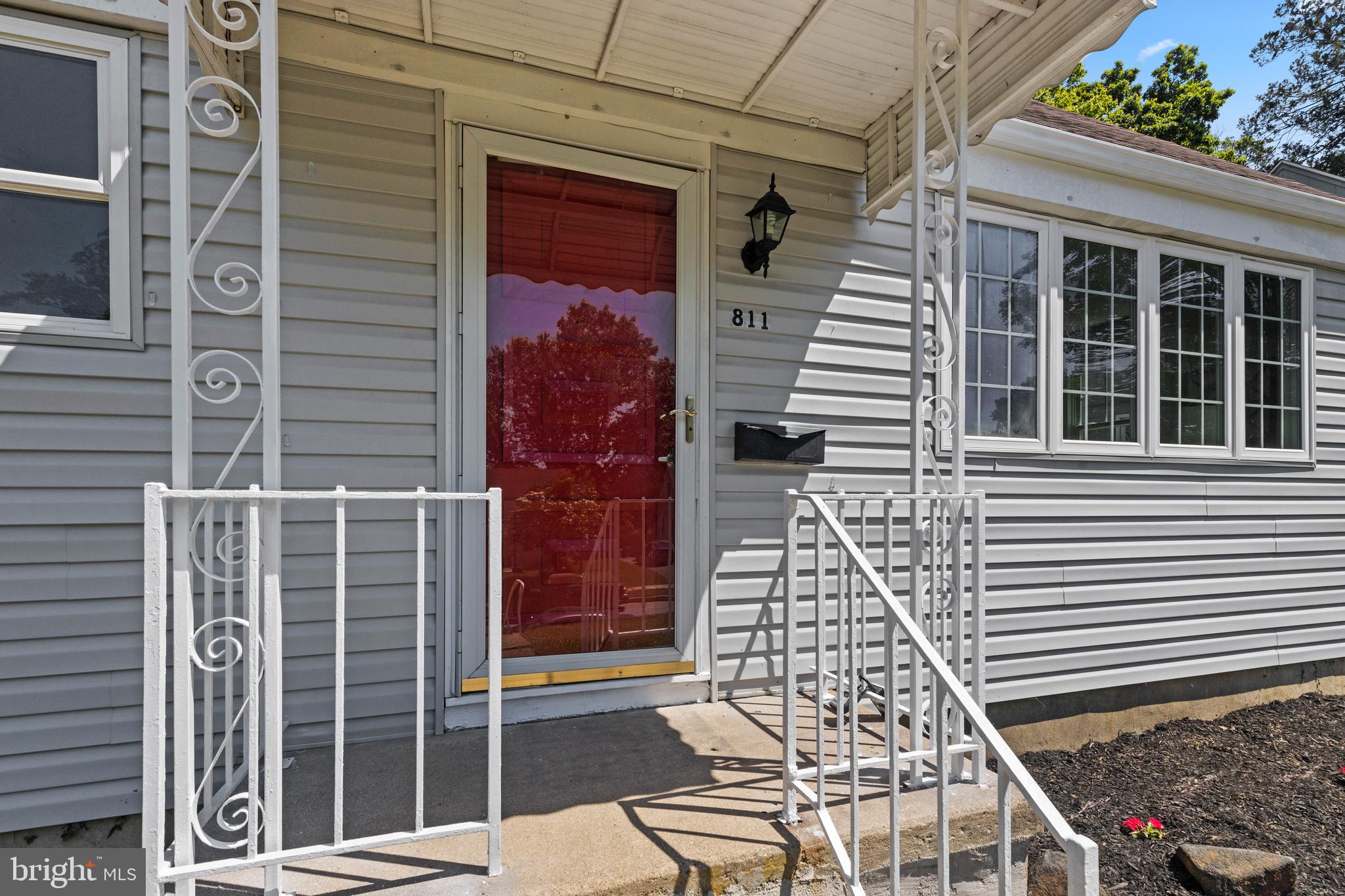 811 Templecliff Road Pikesville, MD 21208 - Photo 2 of 27 Gallery Image 2
