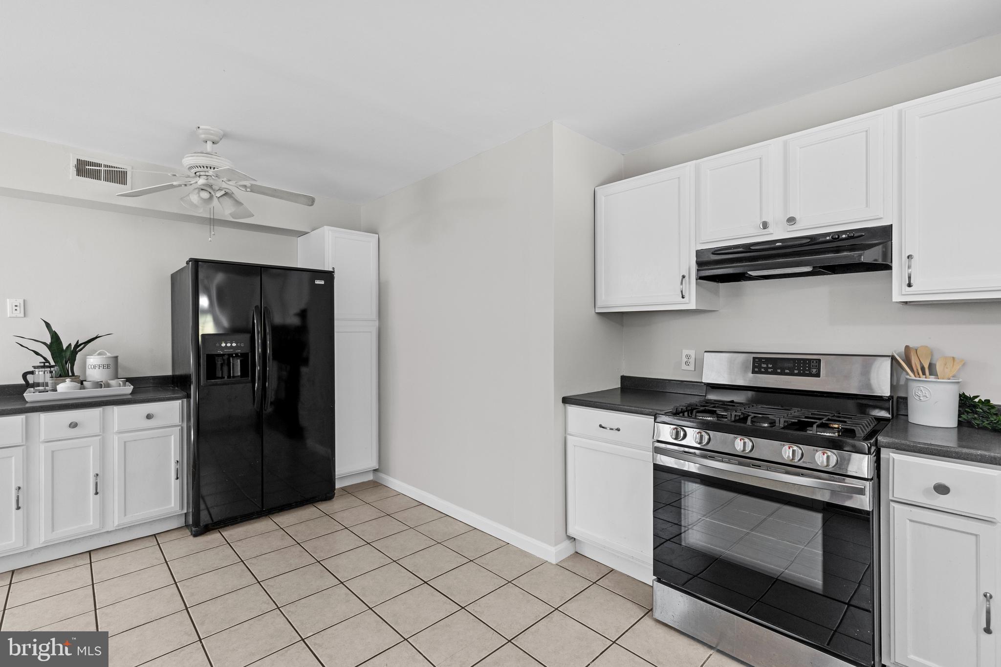 811 Templecliff Road Pikesville, MD 21208 - Photo 9 of 27 Gallery Image 9