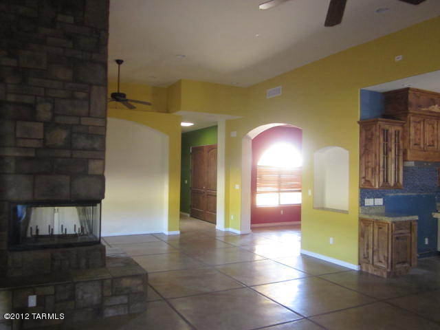 4245 North Country Club Road Tucson, AZ 85718 - Photo 8 of 30